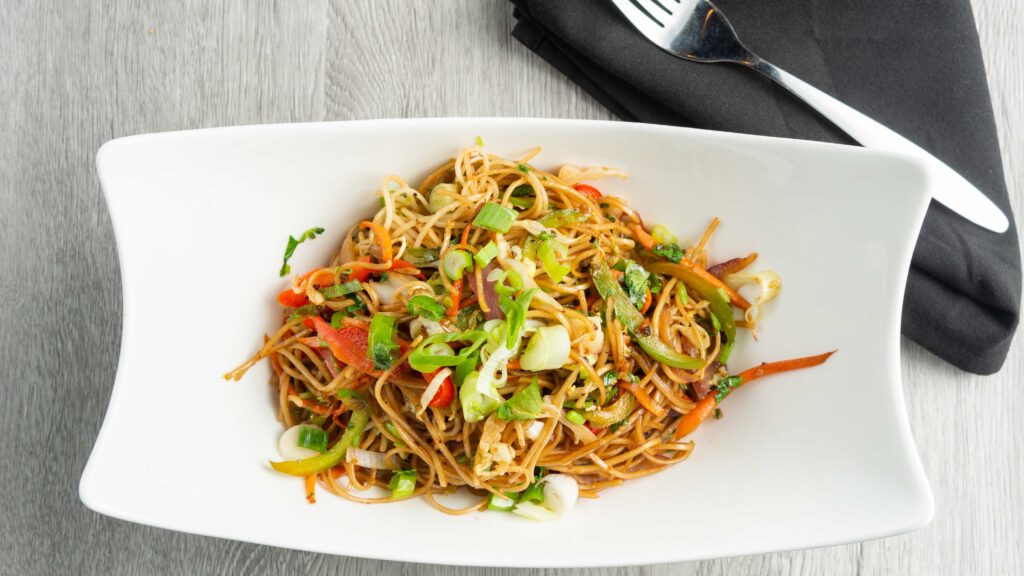 HAKKA NOODLES